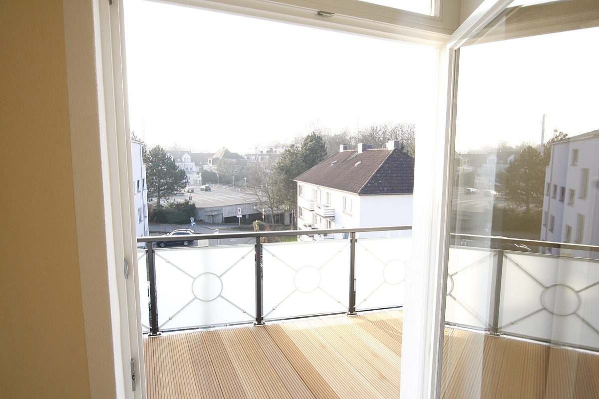 Balkon der Atelierwohnung mit Ausblick über Bad Oeynhausen